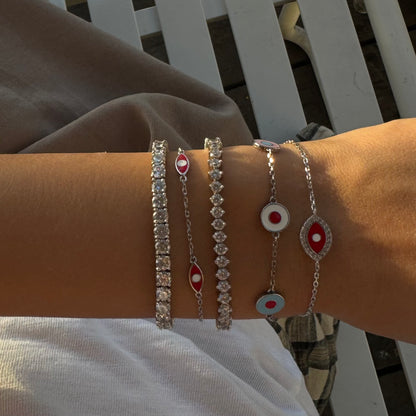 צמיד עין אדומה